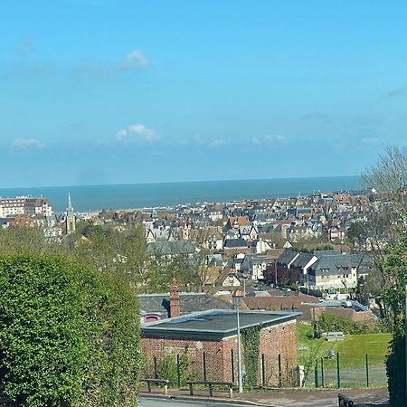 Golf De Deauville , Place-Inn المظهر الخارجي الصورة