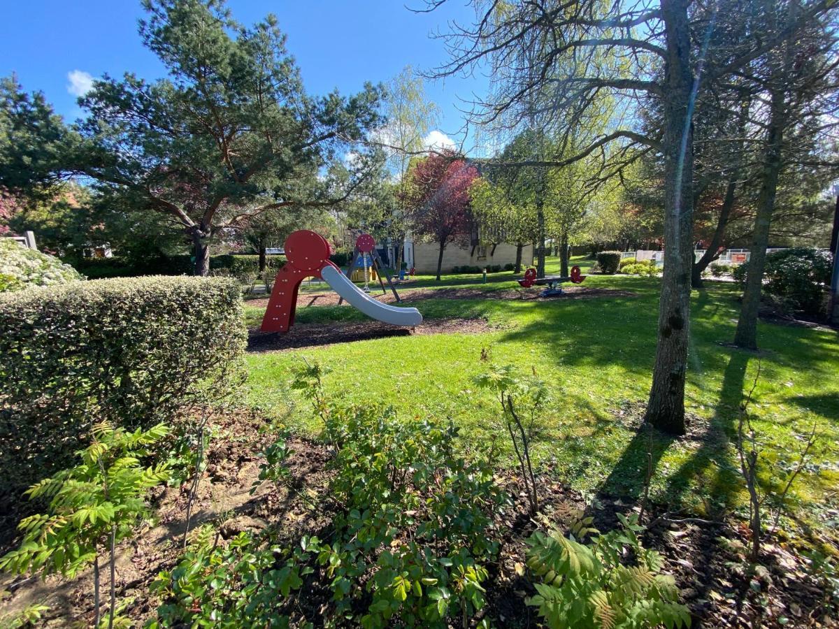 Golf De Deauville , Place-Inn المظهر الخارجي الصورة