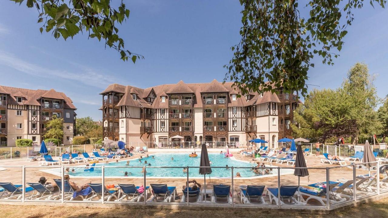 Golf De Deauville , Place-Inn المظهر الخارجي الصورة